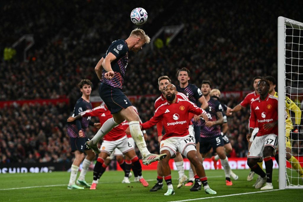 Carrick demands more ‘streetwise’ Man Utd after Spurs setback
