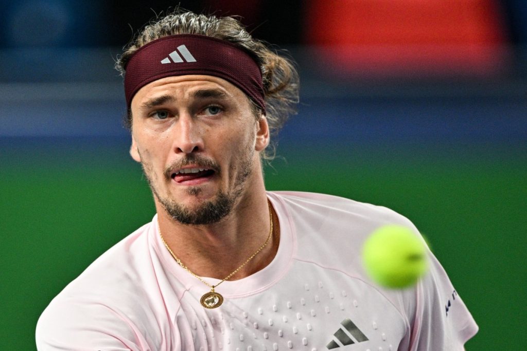 Zverev celebrates year-end No. 1 ranking with Shanghai Masters win