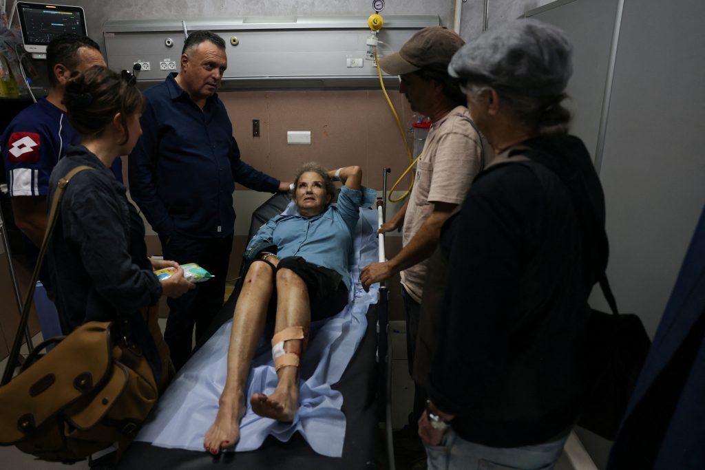 Israeli settlers attack European diplomats, beat French mayor