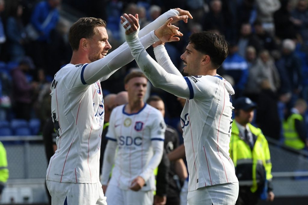 Neto double gives Chelsea win marred by Martinez injury