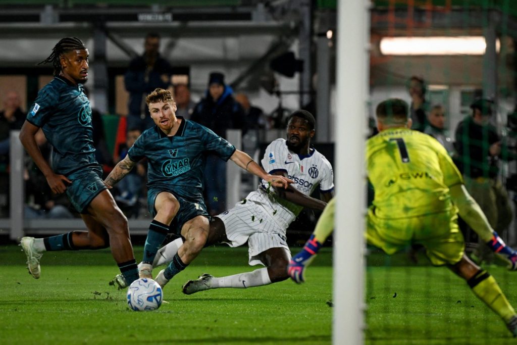 Inter leave it late again in Serie A as Bologna sink AC Milan