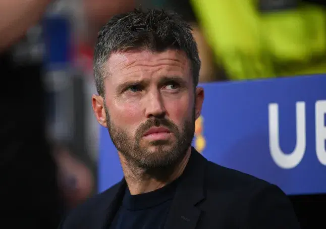 EPL: Carrick bench Bruno Fernandes after Como outburst