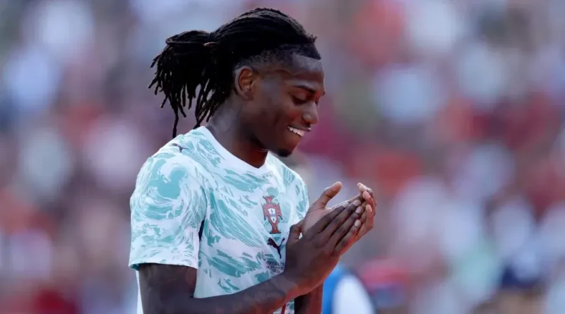 Rafeal Leao to wear no. 7 shirt after Ronaldo’s exit