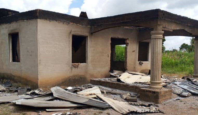 Benue community seeks FG’s intervention, says over 500 houses razed in Akpa