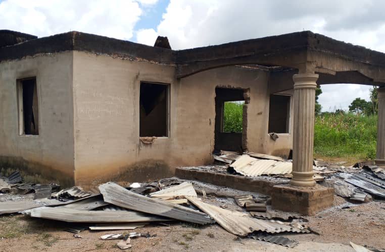 Benue community seeks FG’s intervention, says over 500 houses razed in Akpa