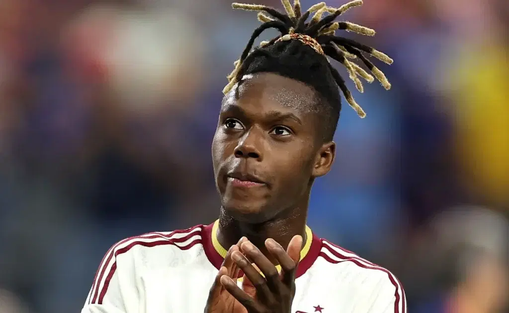Nico Williams leaves Spain camp with thigh knock