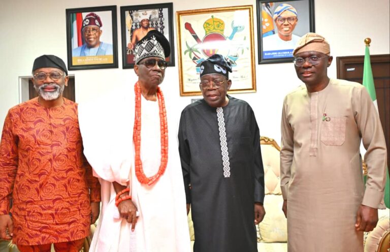 Tinubu visits Oba of Lagos, receives prayers, counsels