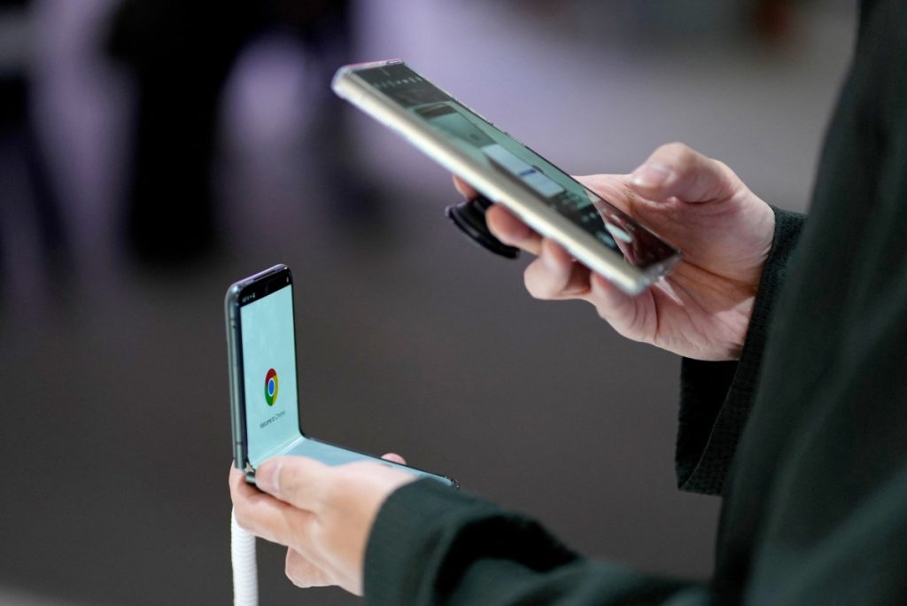 NCC, Customs move against non-compliant mobile devices